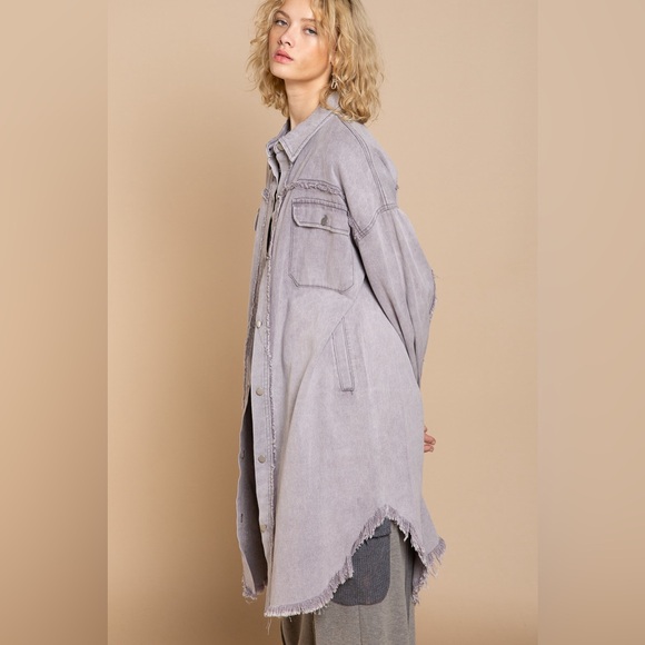 POL longline button up Shacket - Picture 2 of 4